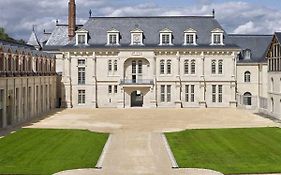 Un Appartement En Centre Ville , A 2 Pas Du Chateau De Villers Cotterets