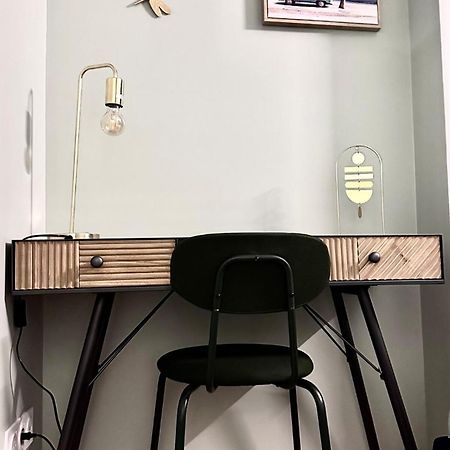 Un Appartement En Centre Ville , A 2 Pas Du Chateau De Villers Cotterets Extérieur photo